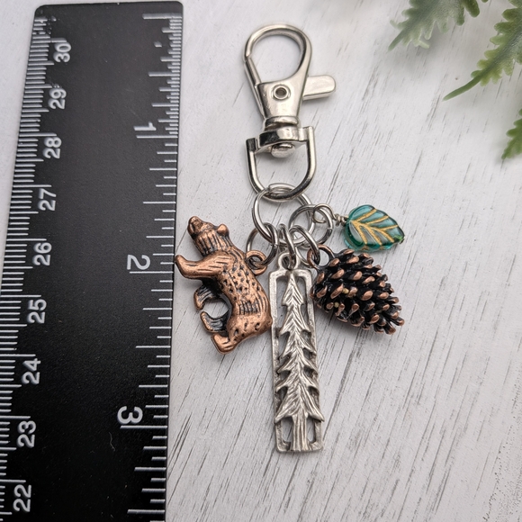 Nature-Themed Keychain with Bear and Pinecone Charms / Bear Purse Charm - Picture 4 of 4